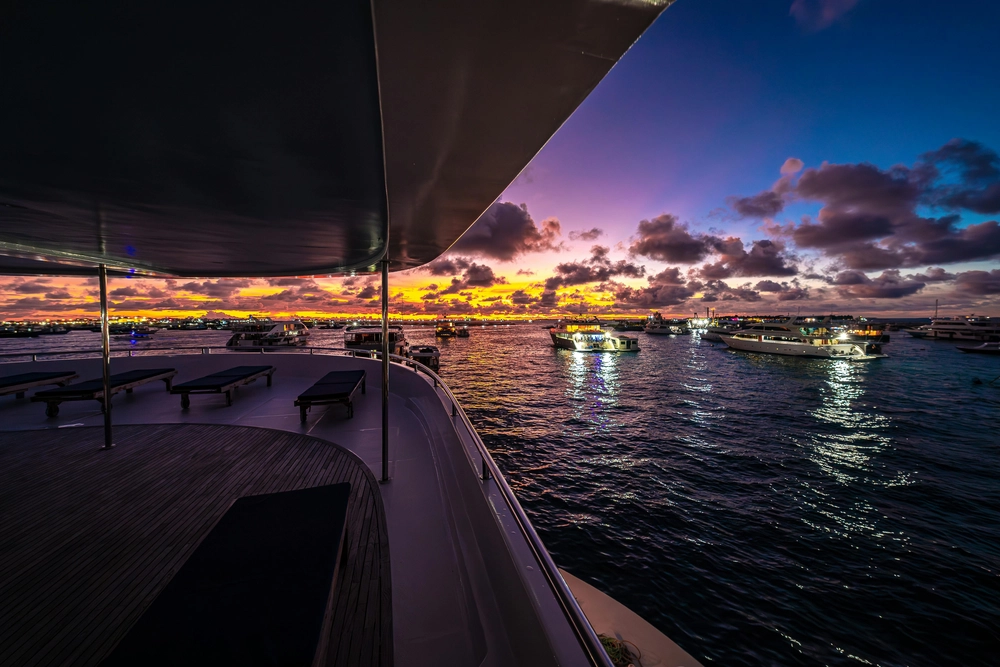 Escape the Crowds with a Relaxing Yacht Dinner Dubai